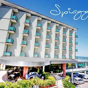 Hotel Royal-spiaggia